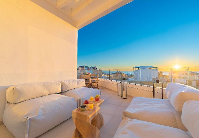  in Tarifa - Whalehouse 2 - Terrace, Sea view & Spa - WIFI 