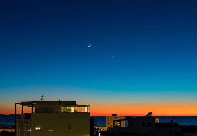 Residence in Tarifa - Whalehouse 2 - Terrace & Sea view  - WIFI  Residence in Tarifa - Whalehouse 2 - Terrace & Sea view  - WIFI