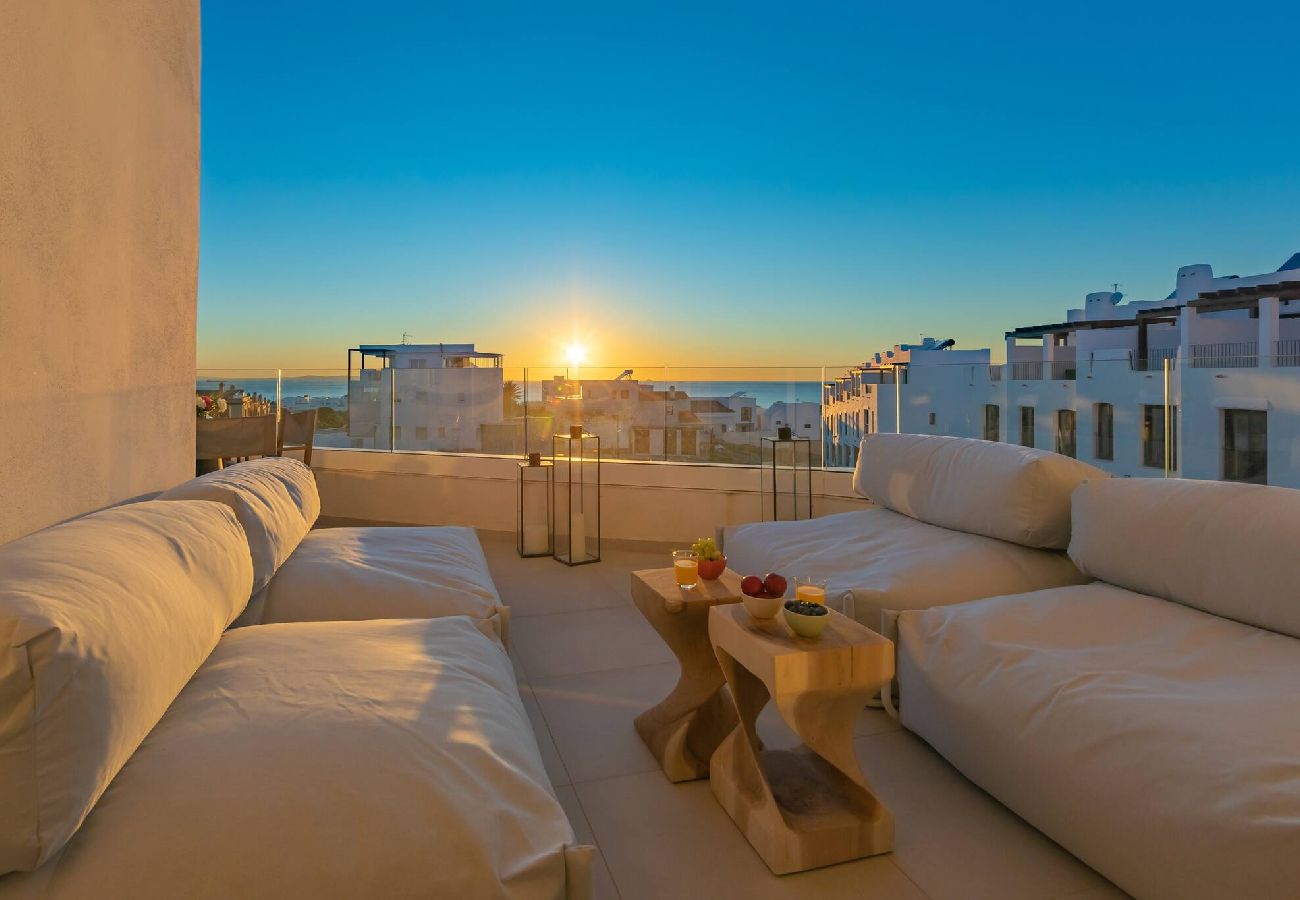 Residence in Tarifa - Whalehouse 2 - Terrace, Sea view & Spa - WIFI 