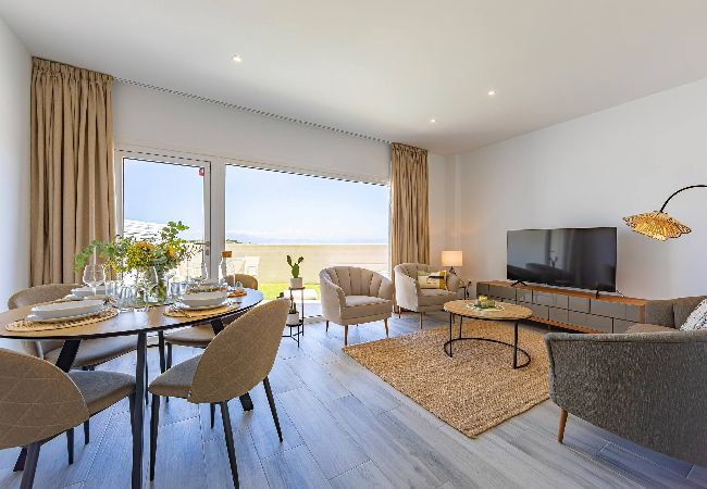 Residence in Tarifa - Spacious terrace, pool, private garage, and fiber internet Residence in Tarifa - Spacious terrace, pool, private garage, and fiber internet