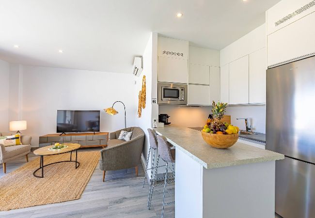 Residence in Tarifa - Spacious terrace, pool, private garage, and fiber internet Residence in Tarifa - Spacious terrace, pool, private garage, and fiber internet