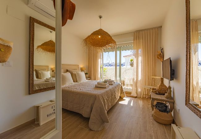 Apartment in Tarifa - Terrace, pool, near beach & home office (Fibre)  Apartment in Tarifa - Terrace, pool, near beach & home office (Fibre)