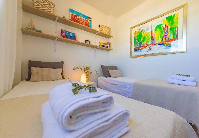 Apartment in Tarifa - Terrace, pool, near beach & home office (Fibre)  Apartment in Tarifa - Terrace, pool, near beach & home office (Fibre)