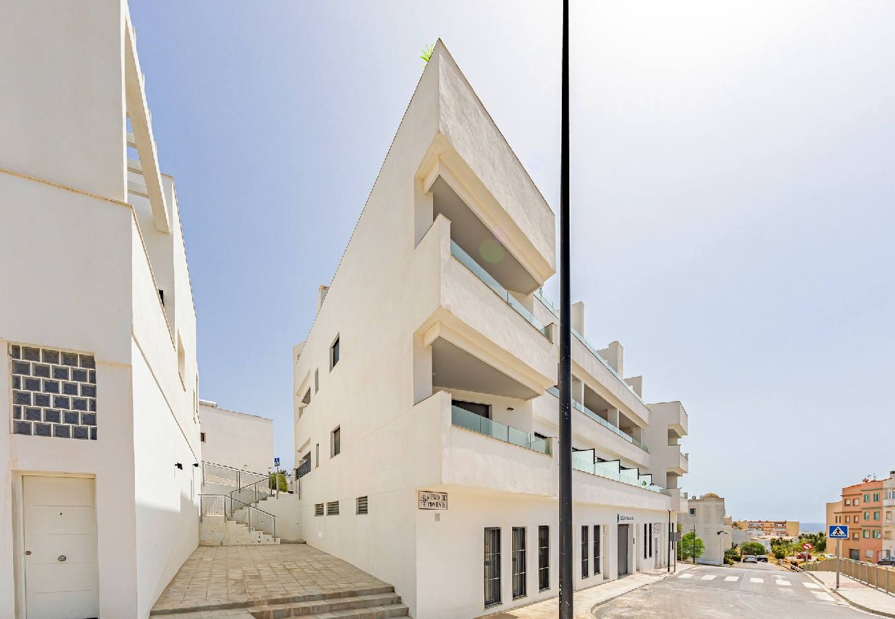 Apartment in Tarifa - Centric but quiet - Terrace - Fiber Internet 