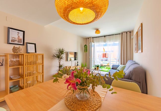 Apartment in Tarifa - Beachfront, pool, terrace, garage & fibre internet  Apartment in Tarifa - Beachfront, pool, terrace, garage & fibre internet