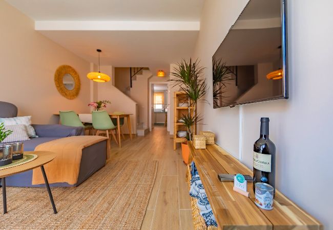 Apartment in Tarifa - Beachfront, pool, terrace, garage & fibre internet  Apartment in Tarifa - Beachfront, pool, terrace, garage & fibre internet