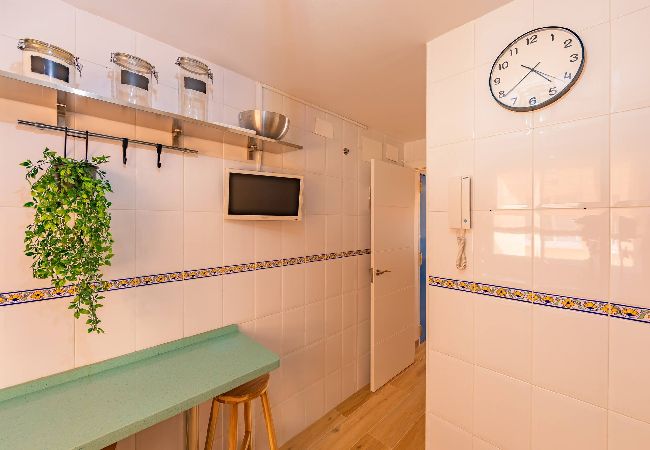 Apartment in Tarifa - Beachfront, pool, terrace, garage & fibre internet  Apartment in Tarifa - Beachfront, pool, terrace, garage & fibre internet