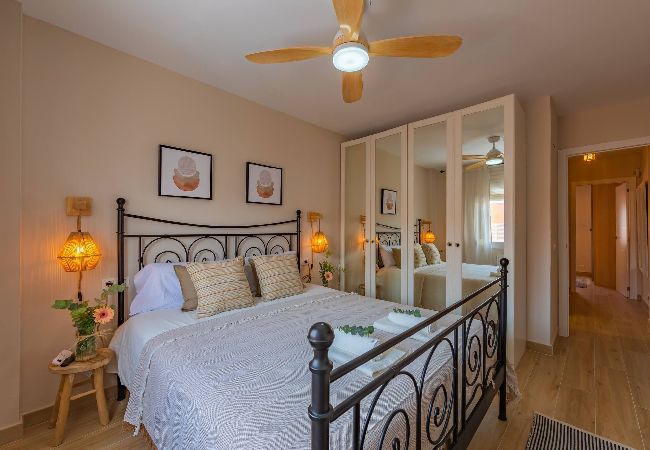 Apartment in Tarifa - Beachfront, pool, terrace, garage & fibre internet  Apartment in Tarifa - Beachfront, pool, terrace, garage & fibre internet