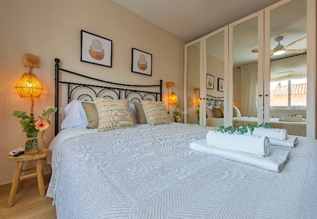 Apartment in Tarifa - Beachfront, pool, terrace, garage & fibre internet  Apartment in Tarifa - Beachfront, pool, terrace, garage & fibre internet