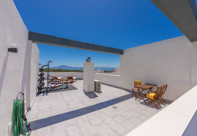 Residence in Tarifa - Panoramic Views, Terrace & Pool - Fiberglass WIFI  Residence in Tarifa - Panoramic Views, Terrace & Pool - Fiberglass WIFI