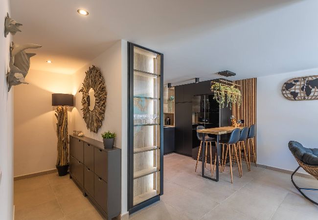 Apartment in Tarifa - Terrace, sea view, pool, parking space & fibre  Apartment in Tarifa - Terrace, sea view, pool, parking space & fibre