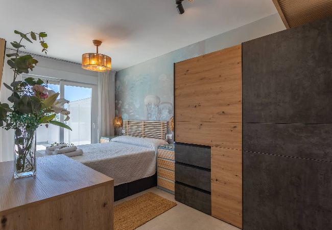 Apartment in Tarifa - Terrace, sea view, pool, parking space & fibre  Apartment in Tarifa - Terrace, sea view, pool, parking space & fibre