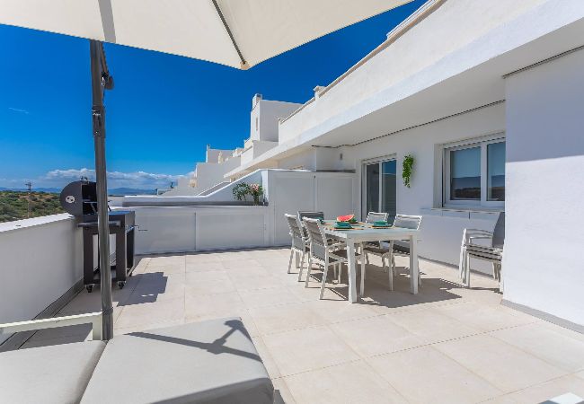 Apartment in Tarifa - Terrace, sea view, pool, parking space & fibre  Apartment in Tarifa - Terrace, sea view, pool, parking space & fibre