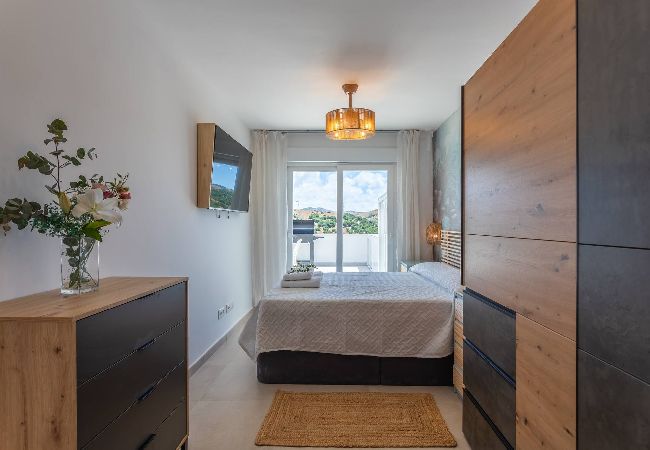 Apartment in Tarifa - Terrace, sea view, pool, parking space & fibre  Apartment in Tarifa - Terrace, sea view, pool, parking space & fibre