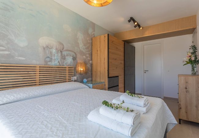 Apartment in Tarifa - Terrace, sea view, pool, parking space & fibre  Apartment in Tarifa - Terrace, sea view, pool, parking space & fibre