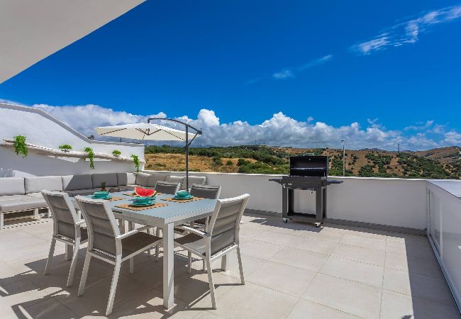 Apartment in Tarifa - Terrace, sea view, pool, parking space & fibre  Apartment in Tarifa - Terrace, sea view, pool, parking space & fibre