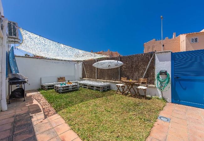 Apartment in Tarifa - 2nd line beach, garden, office & WIFI  Apartment in Tarifa - 2nd line beach, garden, office & WIFI