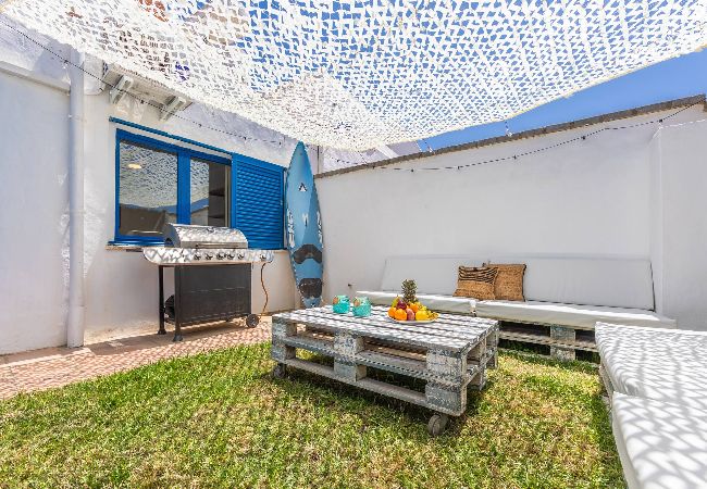 Apartment in Tarifa - 2nd line beach, garden, office & WIFI  Apartment in Tarifa - 2nd line beach, garden, office & WIFI