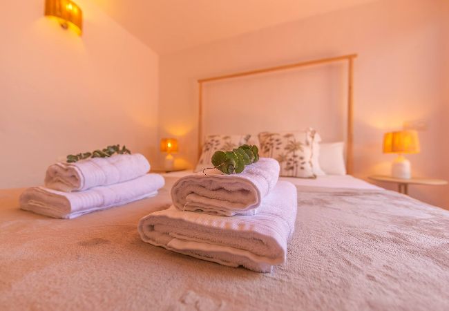 Apartment in Tarifa - 2nd line beach, garden, office & WIFI  Apartment in Tarifa - 2nd line beach, garden, office & WIFI