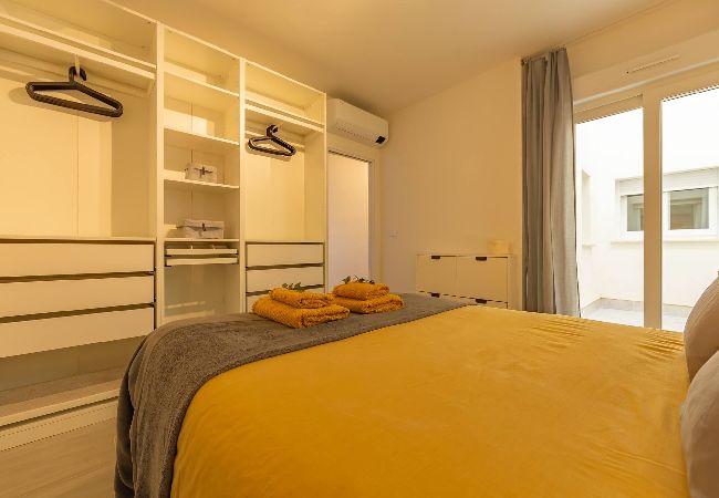 Apartment in Tarifa - Near beach, cosy terrace, pool & fibre WIFI  Apartment in Tarifa - Near beach, cosy terrace, pool & fibre WIFI