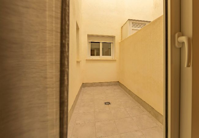 Apartment in Tarifa - Near beach, cosy terrace, pool & fibre WIFI  Apartment in Tarifa - Near beach, cosy terrace, pool & fibre WIFI