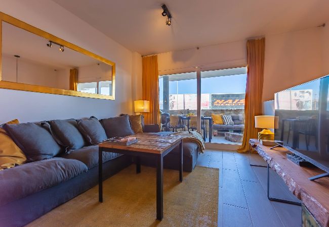 Apartment in Tarifa - Near beach, cosy terrace, pool & fibre WIFI  Apartment in Tarifa - Near beach, cosy terrace, pool & fibre WIFI