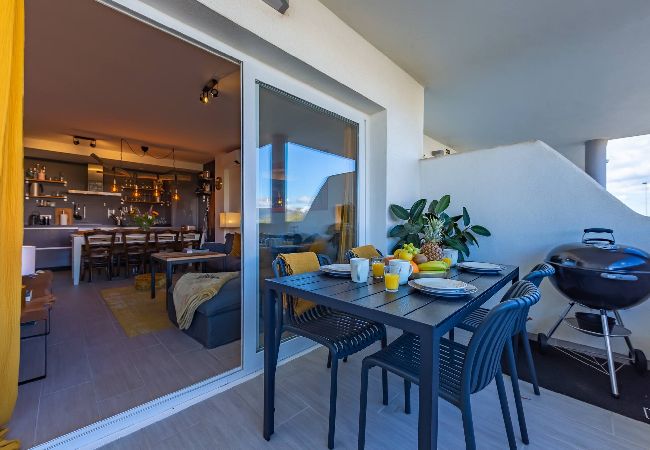 Apartment in Tarifa - Near beach, cosy terrace, pool & fibre WIFI  Apartment in Tarifa - Near beach, cosy terrace, pool & fibre WIFI