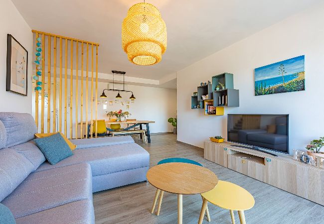 Residence in Tarifa - Africa views, 3 terraces, WIFI (fibre) and parking  Residence in Tarifa - Africa views, 3 terraces, WIFI (fibre) and parking