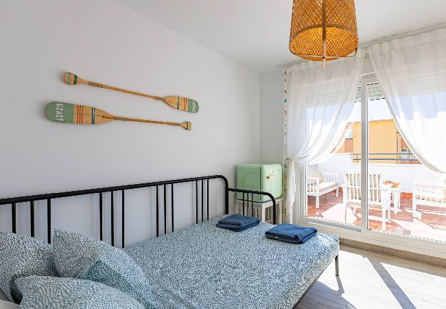 Residence in Tarifa - Africa views, 3 terraces, WIFI (fibre) and parking  Residence in Tarifa - Africa views, 3 terraces, WIFI (fibre) and parking