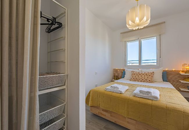 Residence in Tarifa - Africa views, 3 terraces, WIFI (fibre) and parking  Residence in Tarifa - Africa views, 3 terraces, WIFI (fibre) and parking