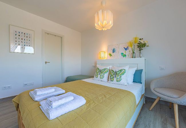 Residence in Tarifa - Africa views, 3 terraces, WIFI (fibre) and parking  Residence in Tarifa - Africa views, 3 terraces, WIFI (fibre) and parking