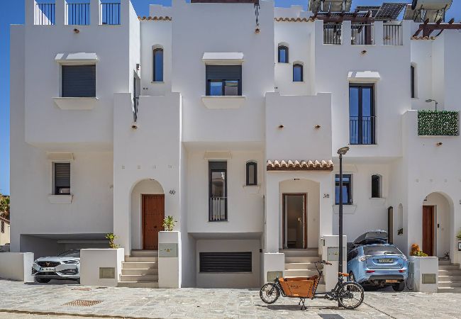 House in Cádiz - Spatious, Views, Terraces, Jacuzzi & WIFI (fibre)  House in Cádiz - Spatious, Views, Terraces, Jacuzzi & WIFI (fibre)