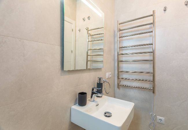 House in Cádiz - Spatious, Views, Terraces, Jacuzzi & WIFI (fibre)  House in Cádiz - Spatious, Views, Terraces, Jacuzzi & WIFI (fibre)