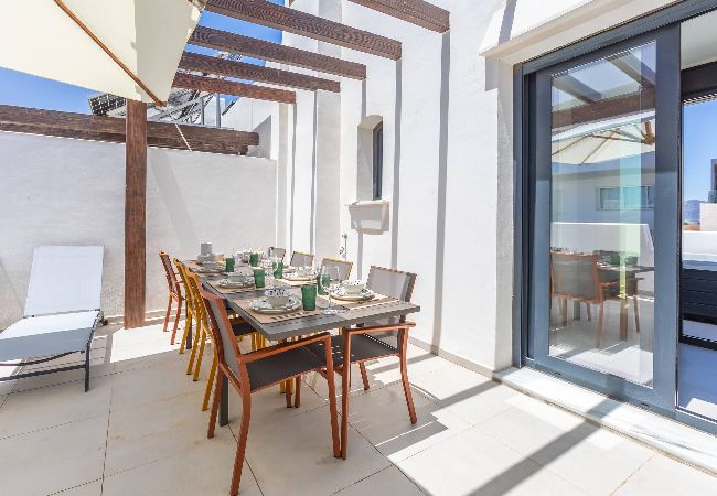 House in Cádiz - Spatious, Views, Terraces, Jacuzzi & WIFI (fibre)  House in Cádiz - Spatious, Views, Terraces, Jacuzzi & WIFI (fibre)