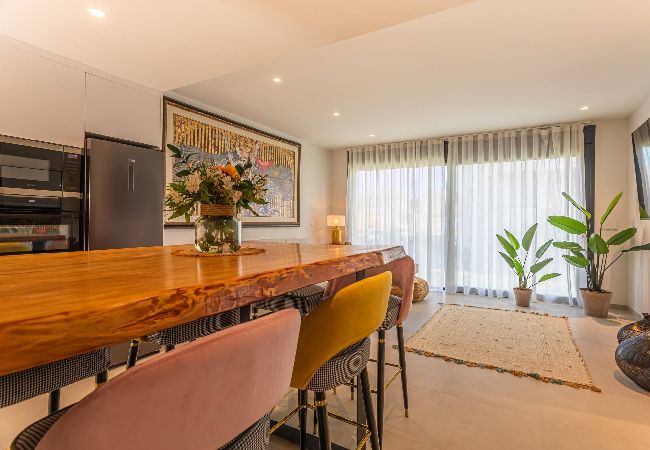 House in Cádiz - Spatious, Views, Terraces, Jacuzzi & WIFI (fibre)  House in Cádiz - Spatious, Views, Terraces, Jacuzzi & WIFI (fibre)