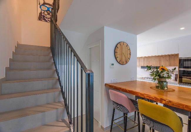 House in Cádiz - Spatious, Views, Terraces, Jacuzzi & WIFI (fibre)  House in Cádiz - Spatious, Views, Terraces, Jacuzzi & WIFI (fibre)