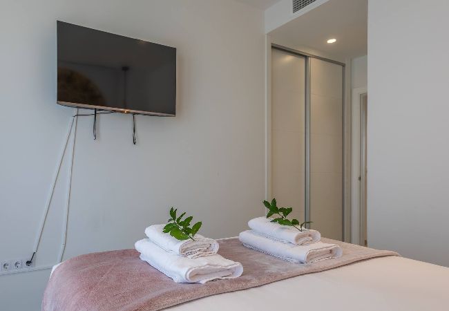 House in Cádiz - Spatious, Views, Terraces, Jacuzzi & WIFI (fibre)  House in Cádiz - Spatious, Views, Terraces, Jacuzzi & WIFI (fibre)