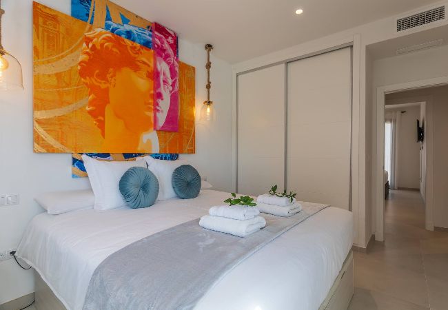 House in Cádiz - Spatious, Views, Terraces, Jacuzzi & WIFI (fibre)  House in Cádiz - Spatious, Views, Terraces, Jacuzzi & WIFI (fibre)