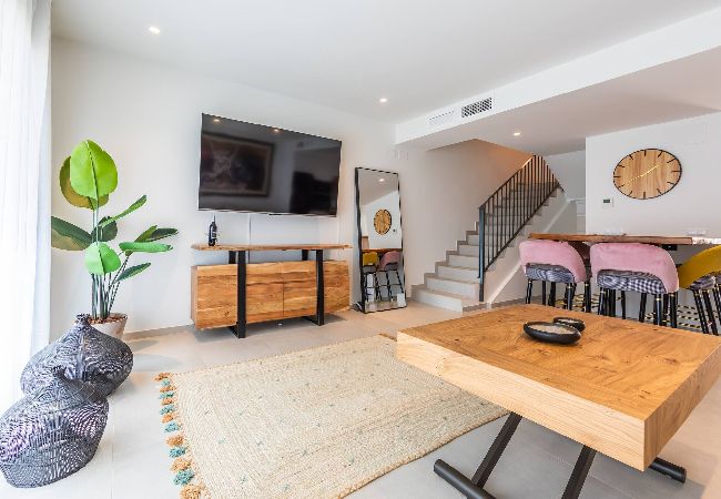 House in Cádiz - Spatious, Views, Terraces, Jacuzzi & WIFI (fibre)  House in Cádiz - Spatious, Views, Terraces, Jacuzzi & WIFI (fibre)