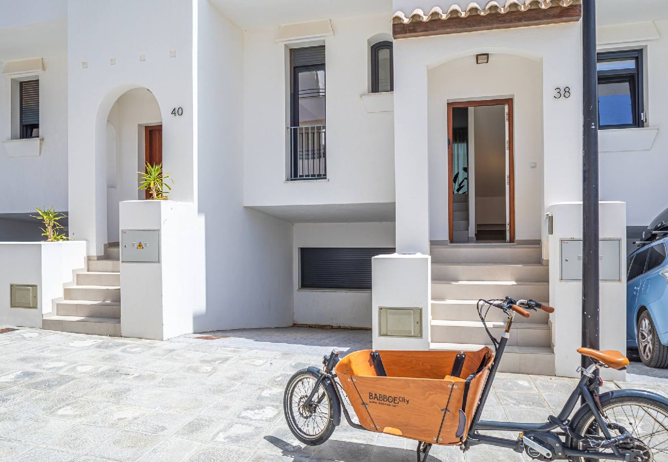 House in Cádiz - Spatious, Views, Terraces, Jacuzzi & WIFI (fibre) 