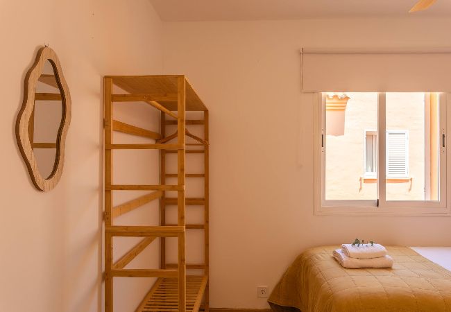 Apartment in Tarifa - 1st line beach, pool, terrace & fibre WIFI  Apartment in Tarifa - 1st line beach, pool, terrace & fibre WIFI