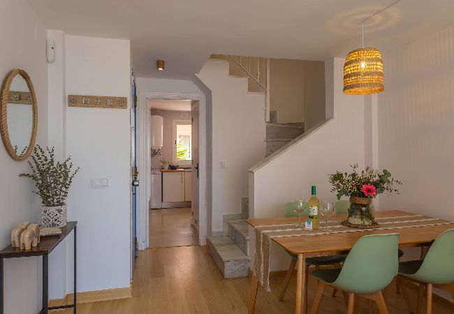 Apartment in Tarifa - 1st line beach, pool, terrace & fibre WIFI  Apartment in Tarifa - 1st line beach, pool, terrace & fibre WIFI