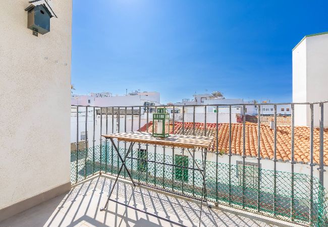 Apartment in Tarifa - Central yet quiet, pool, and fiber optic internet Apartment in Tarifa - Central yet quiet, pool, and fiber optic internet