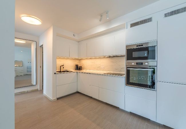 Apartment in Tarifa - Stunning views, terrace, pool, WIFI & near centre  Apartment in Tarifa - Stunning views, terrace, pool, WIFI & near centre