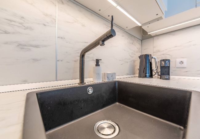 Apartment in Tarifa - Stunning views, terrace, pool, WIFI & near centre  Apartment in Tarifa - Stunning views, terrace, pool, WIFI & near centre