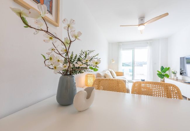 Apartment in Tarifa - Stunning views, terrace, pool, WIFI & near centre  Apartment in Tarifa - Stunning views, terrace, pool, WIFI & near centre