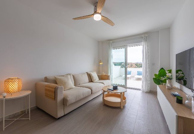 Apartment in Tarifa - Stunning views, terrace, pool, WIFI & near centre  Apartment in Tarifa - Stunning views, terrace, pool, WIFI & near centre