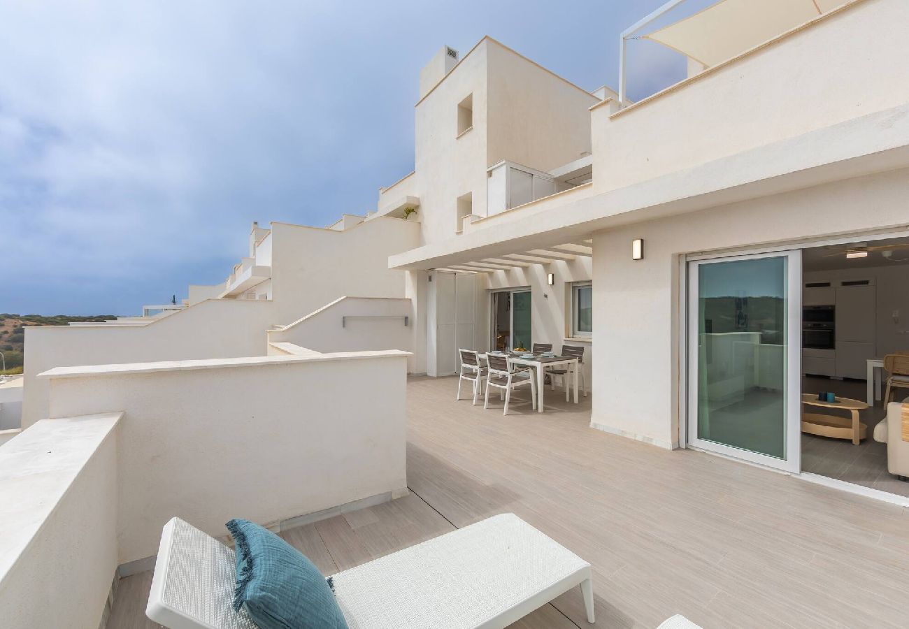 Apartment in Tarifa - Stunning views, terrace, pool, WIFI & near centre 