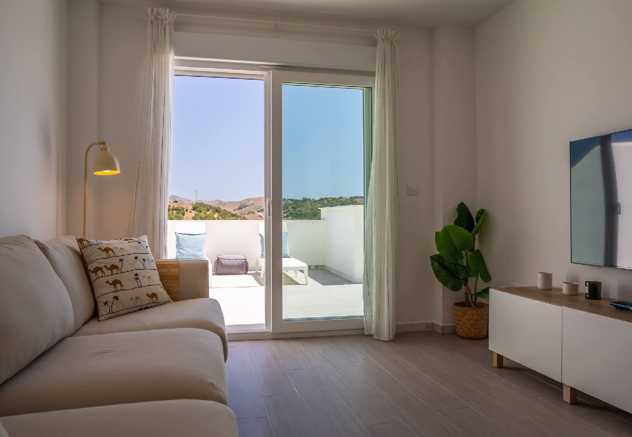 Apartment in Tarifa - Stunning views, terrace, pool, WIFI & near centre 