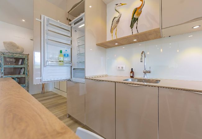 Apartment in Tarifa - Quiet and elegant with terrace and pool & WIFI  Apartment in Tarifa - Quiet and elegant with terrace and pool & WIFI